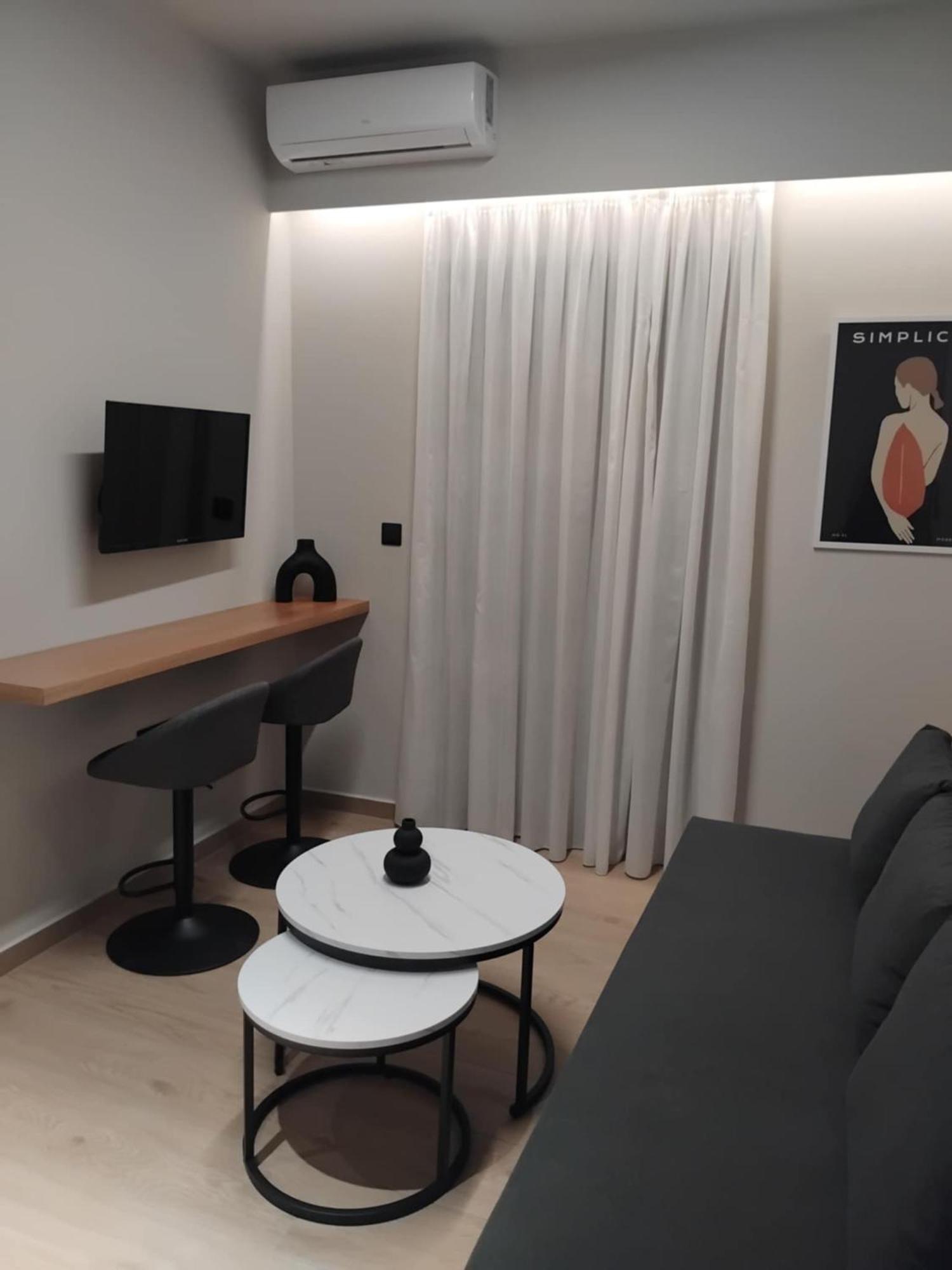 Simple, Calm And Luxurious Apartment Kalamata Luaran gambar