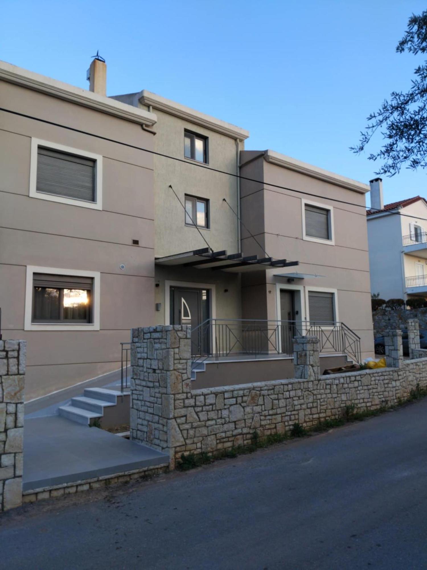 Simple, Calm And Luxurious Apartment Kalamata Luaran gambar
