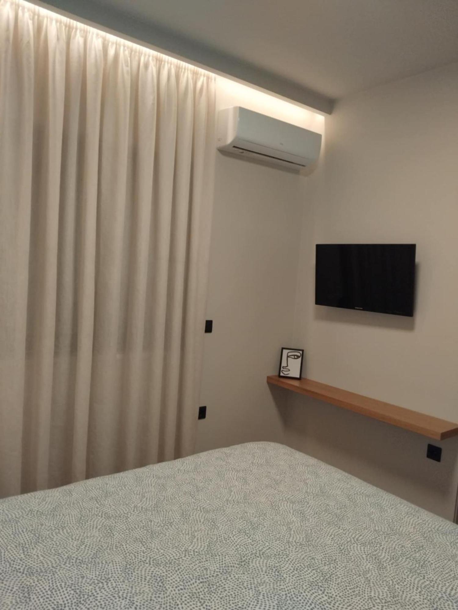 Simple, Calm And Luxurious Apartment Kalamata Luaran gambar