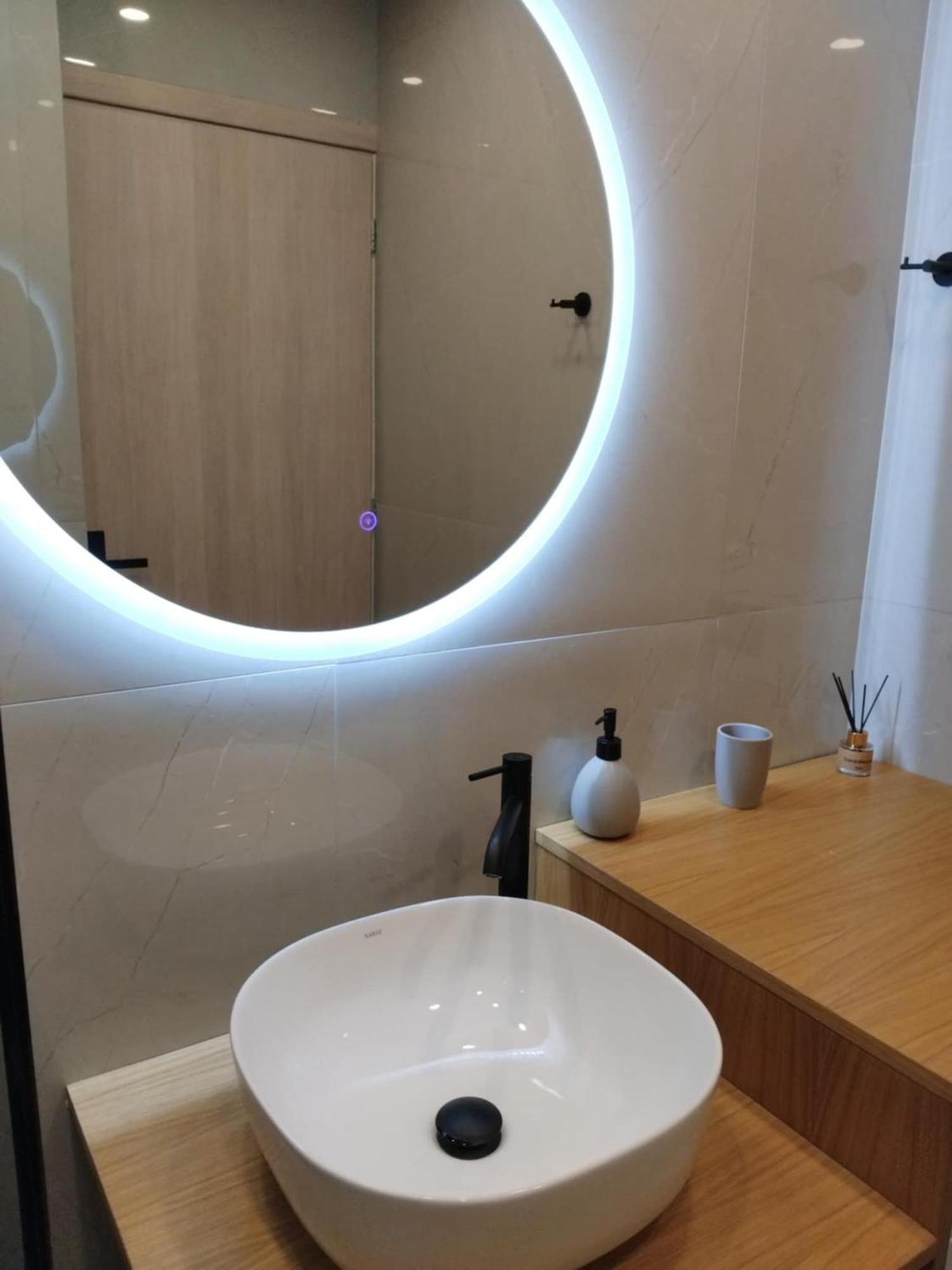 Simple, Calm And Luxurious Apartment Kalamata Luaran gambar